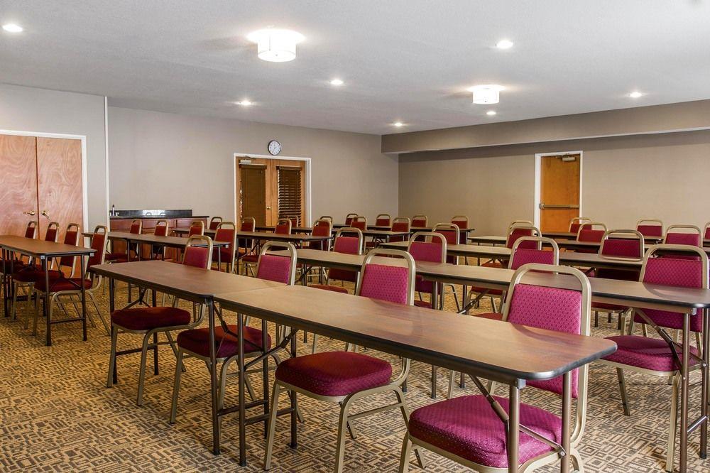 Comfort Suites Benton Harbor - St Joseph מראה חיצוני תמונה