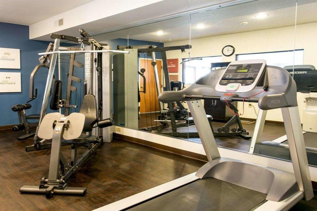 Comfort Suites Benton Harbor - St Joseph מראה חיצוני תמונה
