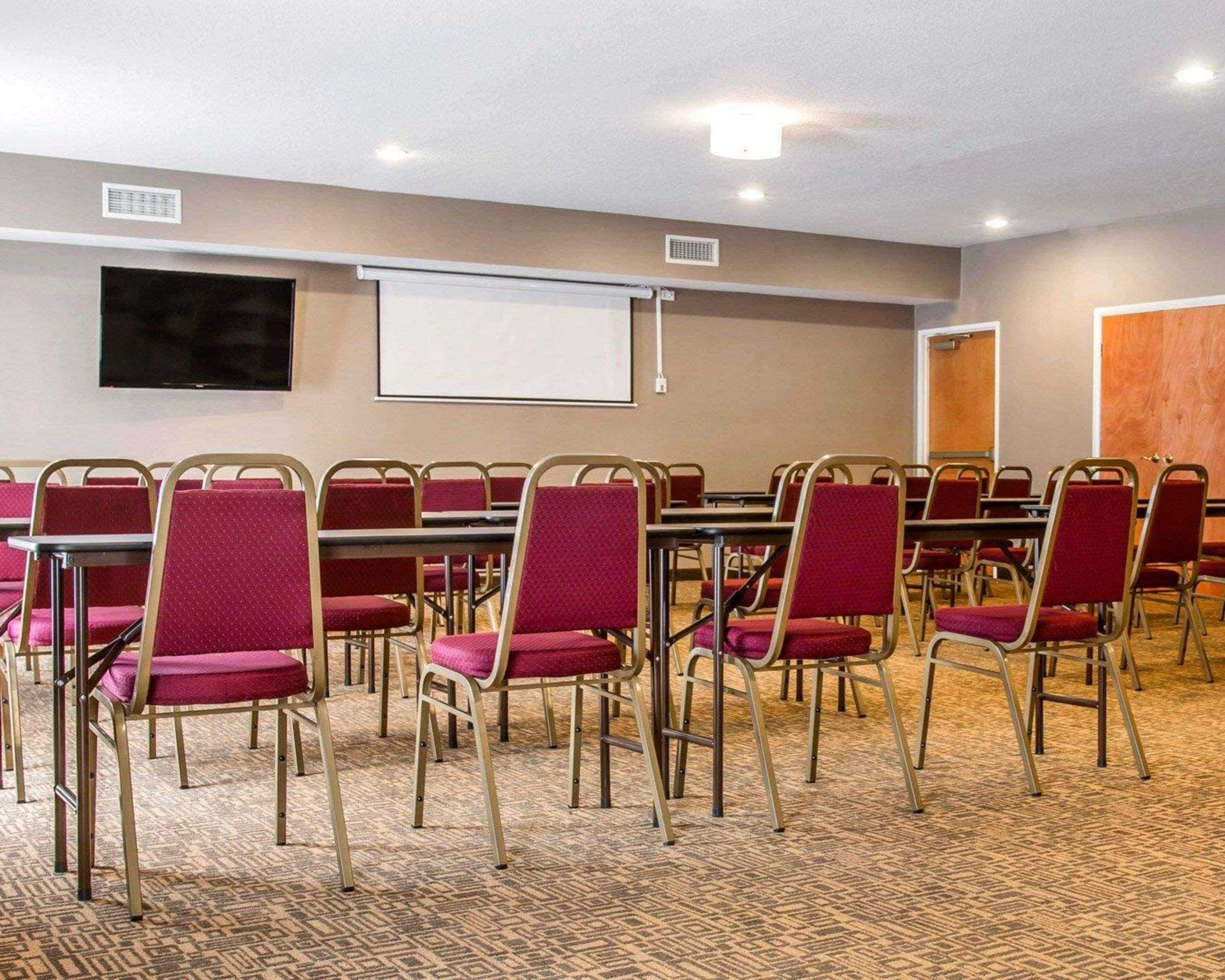 Comfort Suites Benton Harbor - St Joseph מראה חיצוני תמונה